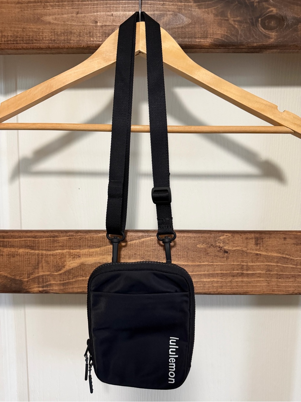 lululemon athletica Black Crossbody Pouch with Adjustable Strap
